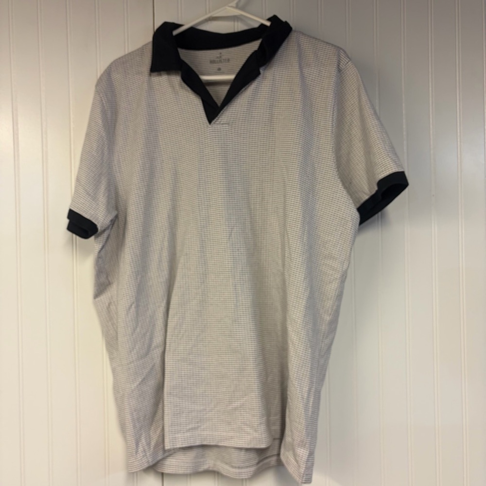 Hollister Men's Black and White Polo Shirt Short Sleeve XL